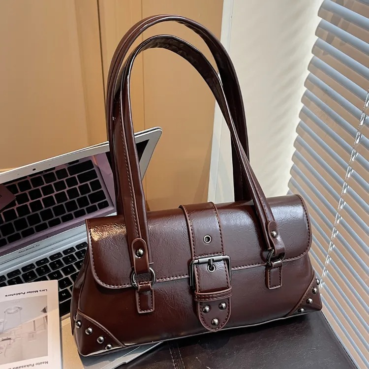 Bolso de mano y hombro invierno