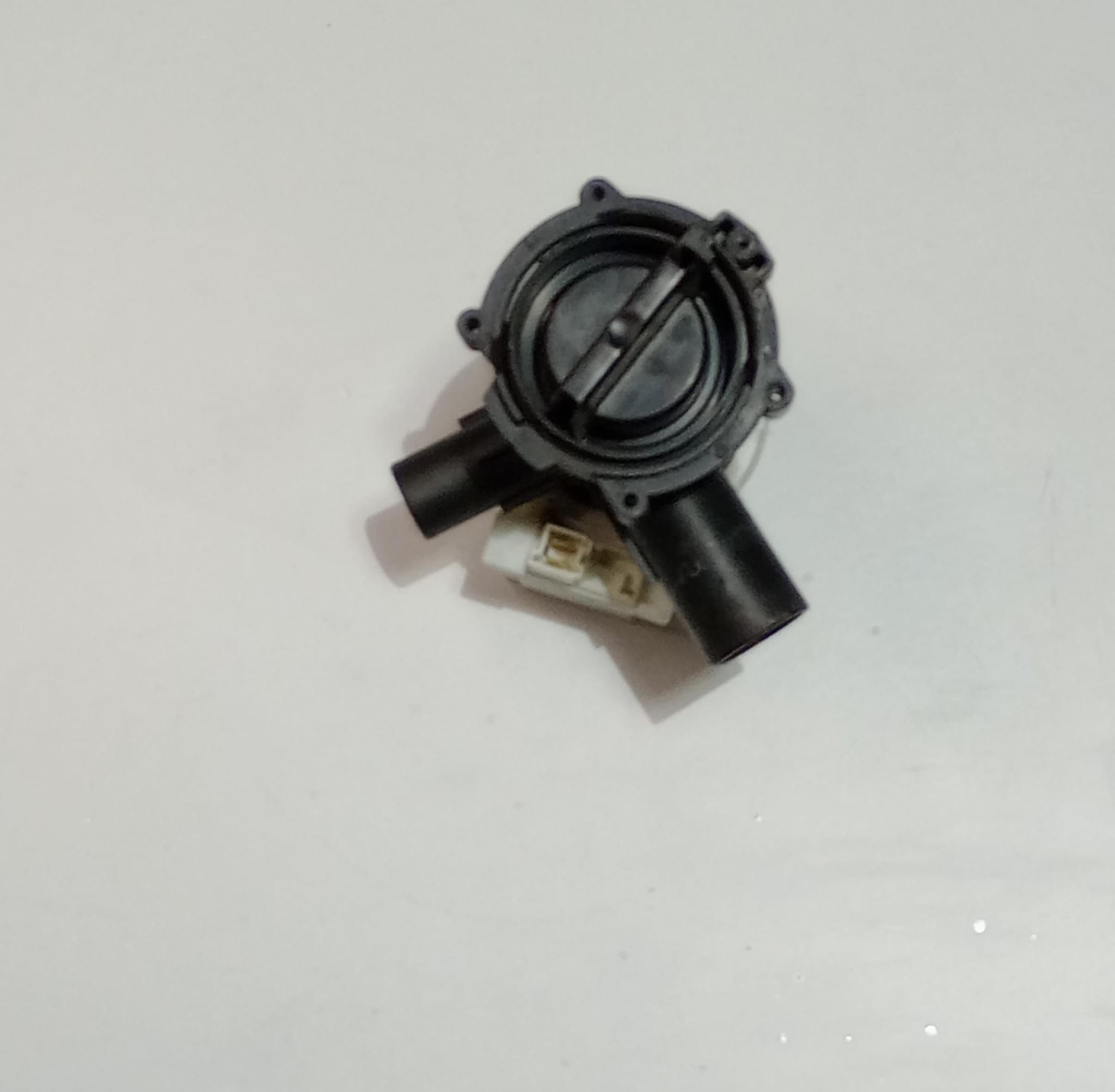 BOMBA DE DESAGUE BALAY